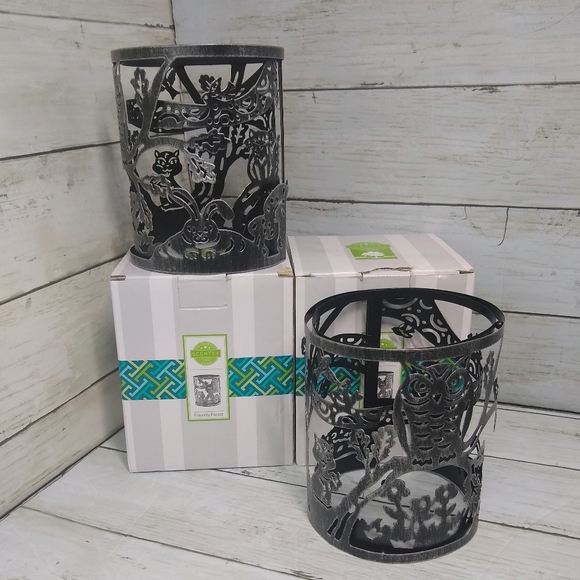 Scentsy (Ret) FRIENDLY FOREST 5.75"T Black Metal Candle Wrap Squirrel Owl Tree